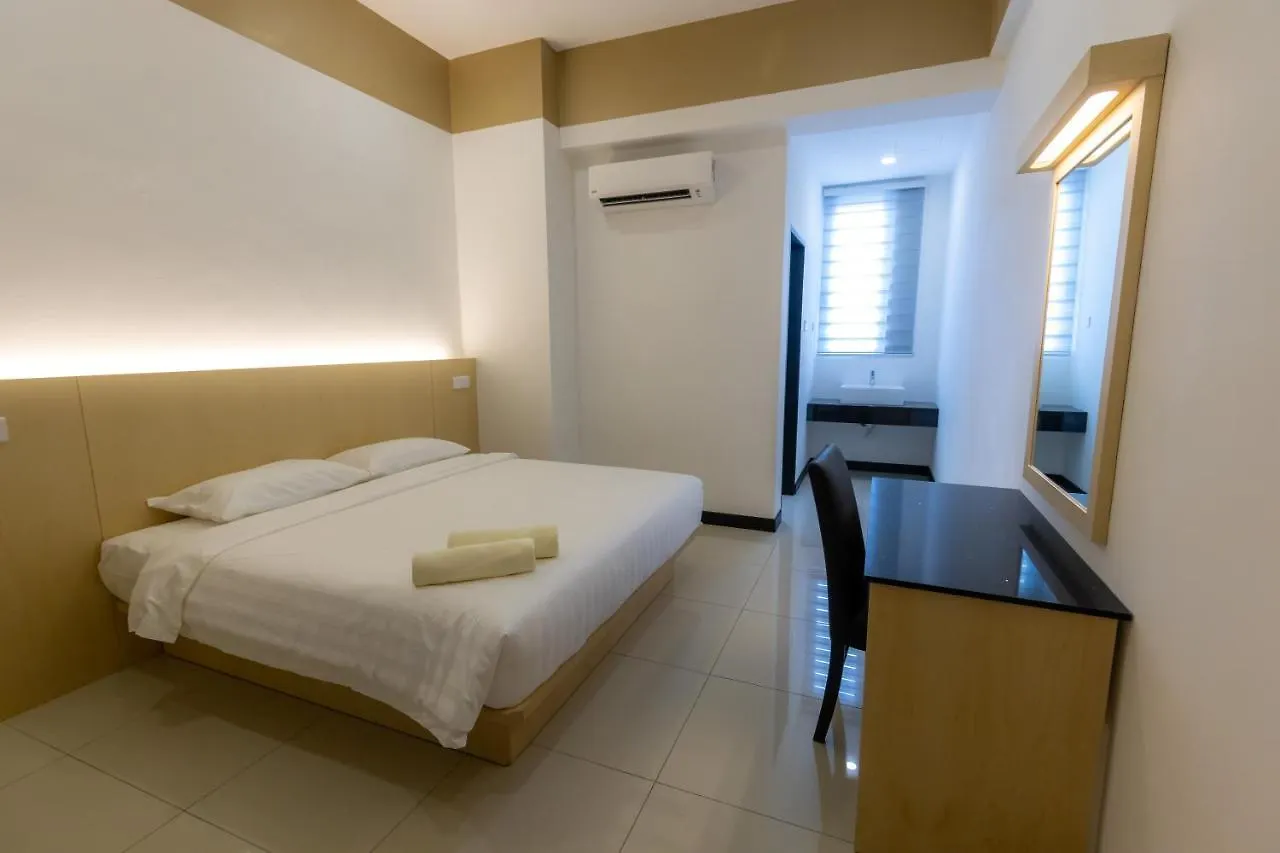 Guest house Scott Service Suites George Town